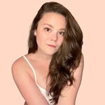 Ella Dawson - @brosandprose - Instagram