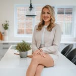 Ellen Harvey - @soldbyellenharvey - Instagram