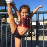 Renee Surdonjic - @nell_lovelock - Instagram