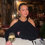 Elly Power - @elllpower - Instagram