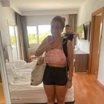 Nell simmons - @nellisbabysitting - Instagram