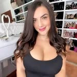 Nelly Cherry Nelly Cherry - @nellycherrynellycherry - Instagram