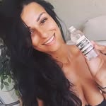 Nellie Freeman - @larlysoa - Instagram