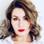 Nellie - @nellie_simons - Instagram