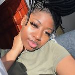 @_nevaehwallace - Instagram