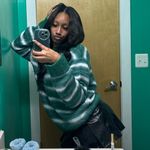 V 🏹 - @nevaeh.wallacee - Instagram