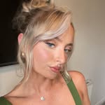 @nevebooth_ - Instagram