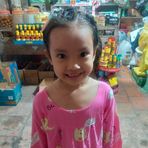 Nia Lam - Facebook