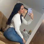 Nia Leon - @nia_ggomez - Instagram
