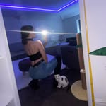 19 - @nicbarrettx - Instagram