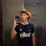 Nic Farries - @nicfarries - Instagram