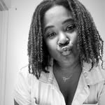 Nichelle Jackson - @craftyqueennik - Instagram