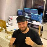 Nicholas
Benjamin - @trade_with_bent - Instagram