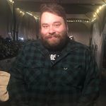 Nicholas Olszewski - @nickysignsomethinggalfflag - Instagram