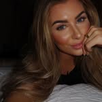 Elle Nicholson - @ellelouisenicholson - Instagram