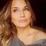 💫Nichole Fox - Refinishing your MCM furniture& More!! - @foxyflipr - Instagram