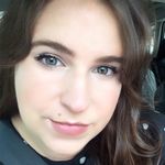 Nichole Schmidt-Hume - @getschmidtfaced - Instagram