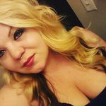 Nichole wells - @clearskyz1990 - Instagram