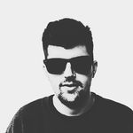 Nick Papadakis - @chillingaxingzin - Instagram