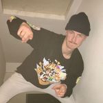 Nick Pelletier - @nicks_disposable_pics - Instagram