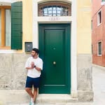 Nick Perera - @nilukpriyadarshana - Instagram
