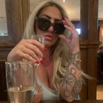 Nicky - @nickyhallxx - Instagram