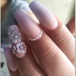 Carroll Nicolas - @carrollynicolas - Instagram