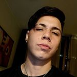 Nicolás Yáñez - @nico_tine_raw - Instagram