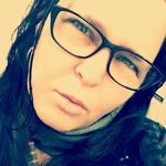 Nicole Avery - @nicoleavery.76 - Instagram