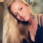 Nicole Barlow - @ebarlow365 - Instagram
