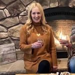 Nicole Baumer - @nicole.baumer.6811 - Instagram