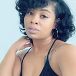 Nicole Bee - @shes_bellabee - Instagram