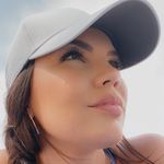 Nicole Bissonnette - @nicole_bissonnette - Instagram