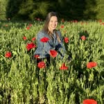 Nicole Bloch 🦋 - @socialbutterfly_executes - Instagram