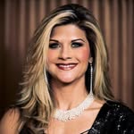 Nicole R Bourque - @nbourque77 - Instagram