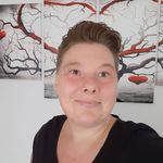 Nicole Bring - @engels_ruf - Instagram