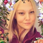 Nicole Button - @nicole.button.12 - Instagram