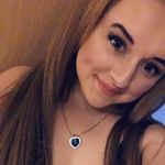 Nicole Button - @annsummers_withnicole - Instagram