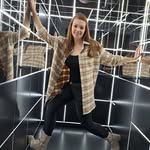 Nicole Cäsar - @nicolecaesar89 - Instagram