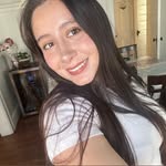 𝘯𝘪𝘤𝘰𝘭𝘦 - @nicole.calderon15 - Instagram