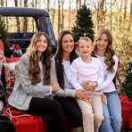 Nicole Devine - Facebook
