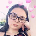 Nicole - @nicoledrapeau_ - Instagram