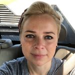 Nicole Hoeppner - @nikinacks73 - Instagram
