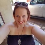 Nicole Ives - @nicoleives81 - Instagram