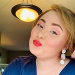 Nicole Kipp - @kippscollections - Instagram