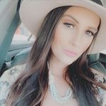 Nicole Manno - @crafting_nini - Instagram