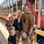 Nicole Muench - Facebook