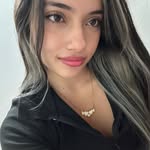 nicole Peralta - @nicol.9416 - Instagram
