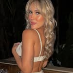 Nicole Sandri - @nicolesandrii - Instagram
