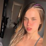 Nicole Simões - @loiraa_z28 - Instagram